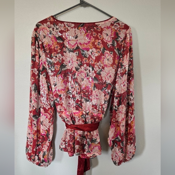 Lauren Conrad Sparkly Floral Top Size XL - Picture 2 of 10